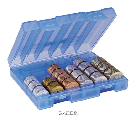 湖北黄石男子张某特意去银行换500枚硬币缴罚款 交警3分钟数完