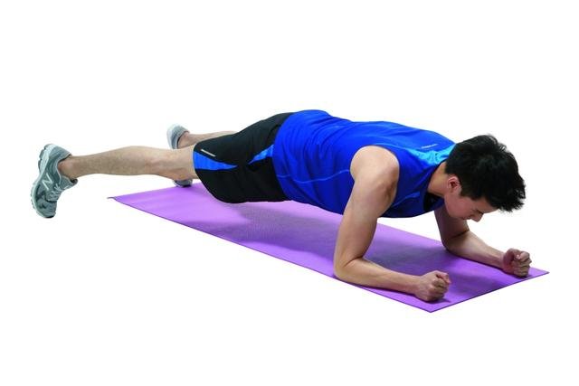 型男健身房:8招唤醒男人沉睡六块肌