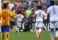 切尔西天王开启疯狂模式 连过数人进球视频 切尔西胜巴萨收获冠军