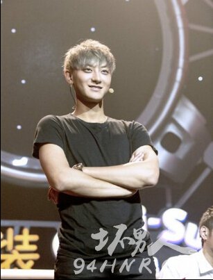 黄子韬节目中深情落泪 演唱周杰伦歌曲视频在线观看