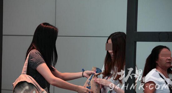 姚晨為什么給女粉絲排隊購買食物 姚晨幫女粉絲買食物的內幕