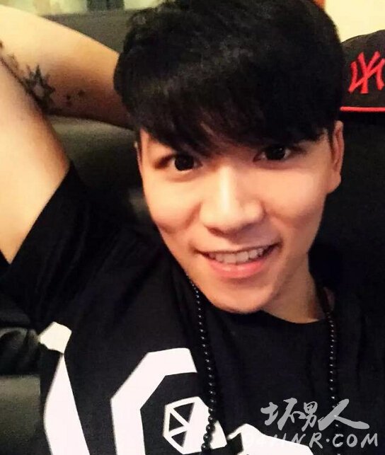 中国好声音李文豪初恋女友是谁 李文豪女友微博 李文豪跟初恋为什么分手