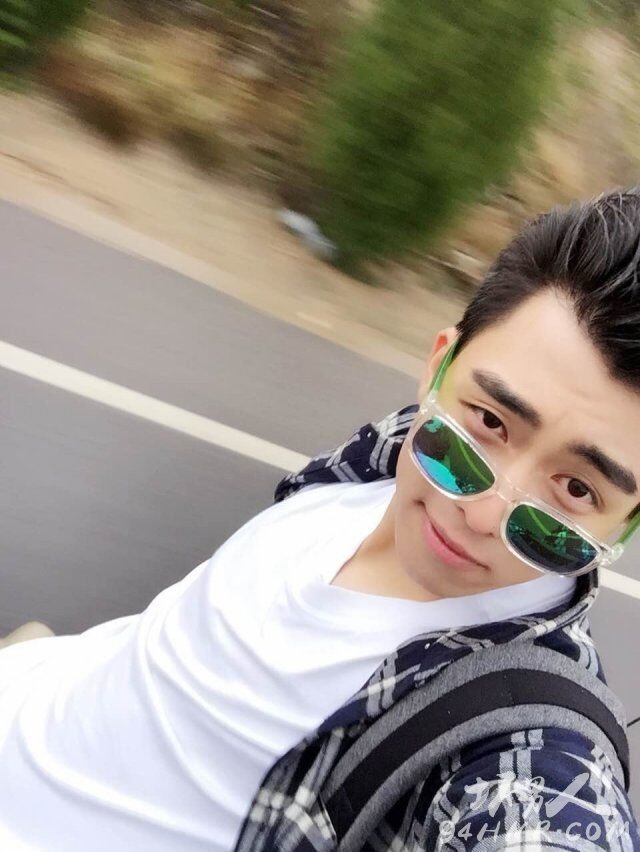 王钰威就读杭州大关中学