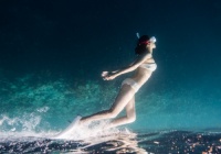 许婧穿比基尼帕劳潜水美照完美马甲线腹肌 身姿婀娜似美人鱼孙艺洲赞太美了