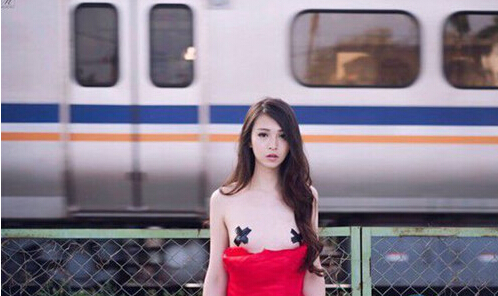 ���ģ�ؾ����ж��� ������������|΢��