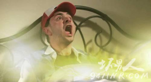 英国大叔要啪啪啪时必须提前通知警察备案 这真的是依法嘿嘿嘿