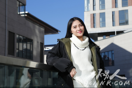 女孩被父母催婚 领3男友回家过年