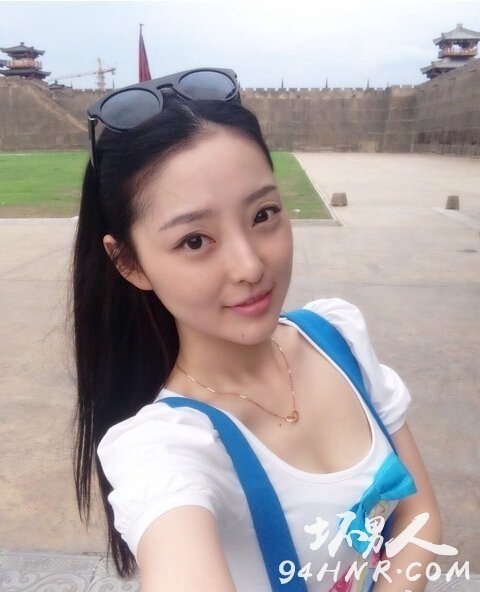 王洁曦整容前后照片
