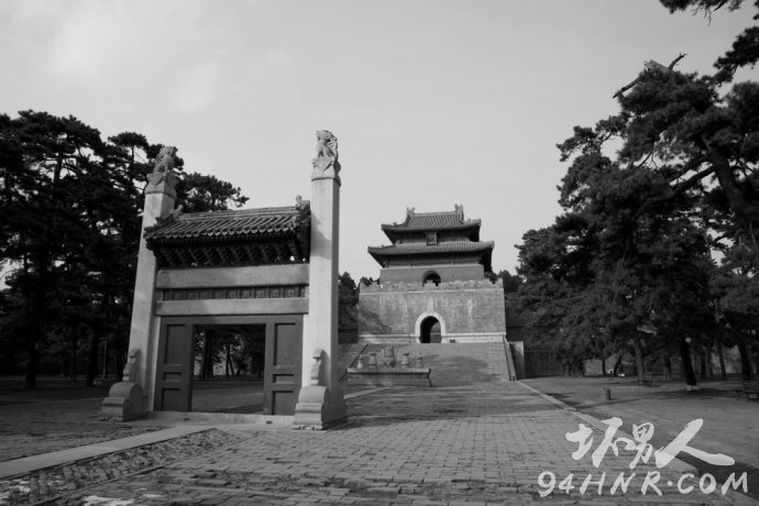 雍正皇帝陵墓八大谜团:雍正死后遗体无头?