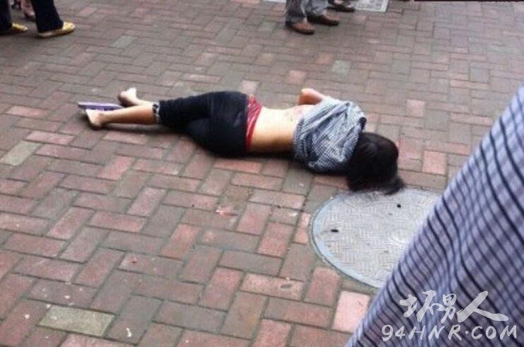 躲阳台坠楼身亡