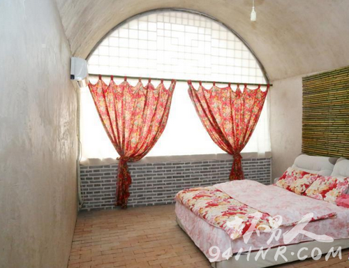 80后美女居住窑洞