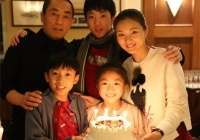 张艺谋老婆陈婷 名震天下的导演为何不敢公布恋情背后内幕惊人