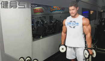 手臂锻炼起来 这样才能保护好女朋友