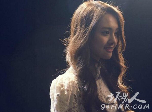 郑爽初恋男友照片曝光