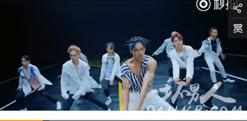 exo主打歌kokobop视频