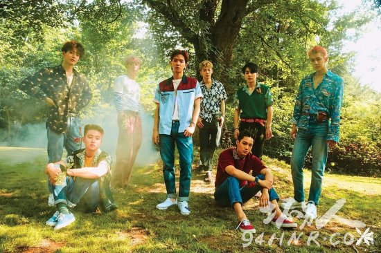 exo主打歌kokobop