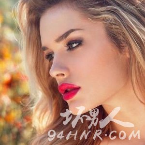 捏鼻梁能变高吗