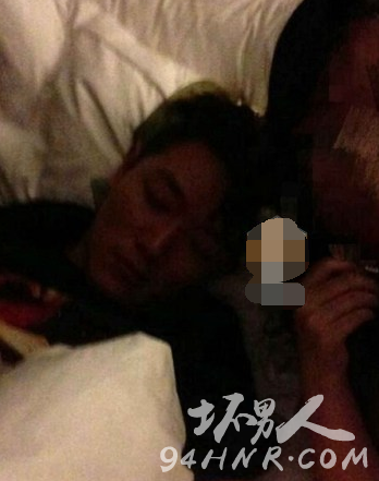 田源“出軌門”后向汪涵下跪