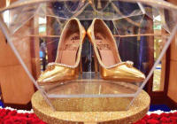 ���������F��Ь�� һ�pЬ�Ӄrֵ1.2�|�����