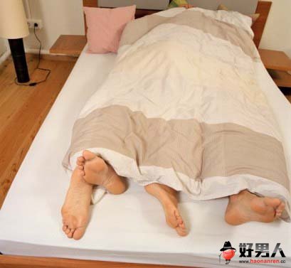 男人口述:婚前几小时和伴娘的疯狂做爱