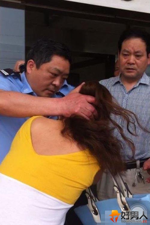 ���ݹ��������Ϸ�Ů��