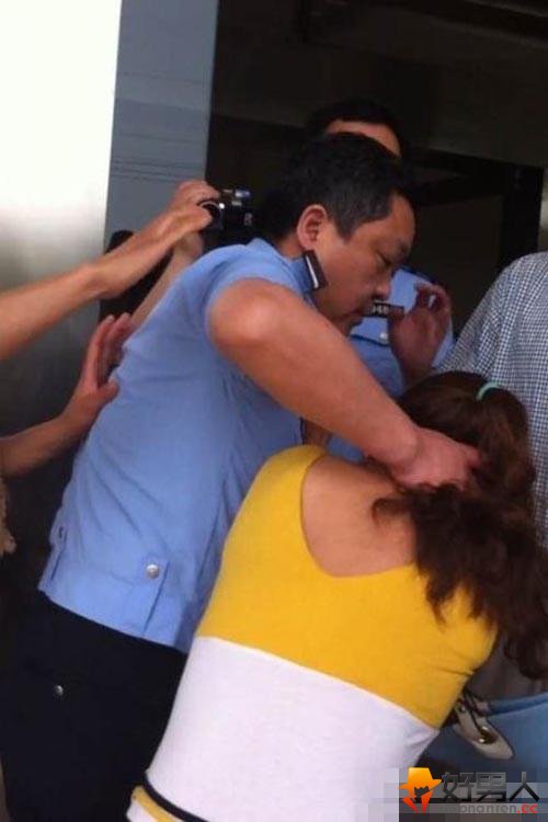 ���ݹ��������Ϸ�Ů��