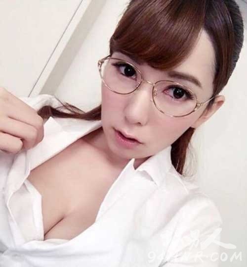 AV女优哪位引退最哭天?荣登冠军是她!