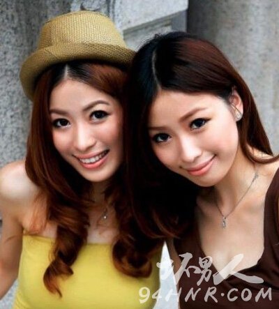 ��Ȧ���ң���˫����־�ᡱ���Ų��� �м�100���ҹ