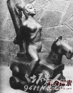 古代处罚女人专用刑具 木驴让女人下体血流成河