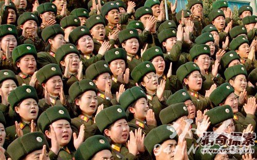 ���˸�Ȣ����Ů�������۳���Ů��Ϊ�μ޲���ȥ