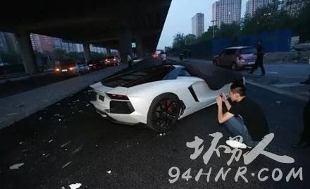 大难不死必有后福 娱乐圈遭遇车祸死里逃生的明星