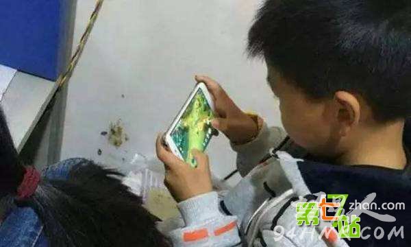 “王者荣耀”危害传播 各类奇葩事件出现!