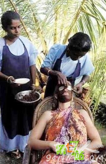 揭印度神秘女体按摩 场面香艳男人把不住