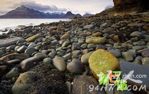 千万不要带回家!受诅咒的十大邪恶纪念品