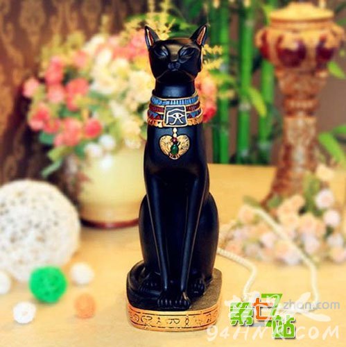 千万不要带回家!受诅咒的十大邪恶纪念品