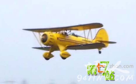 飞机遭遇诡异时空乱流 竟离奇穿越到30年前