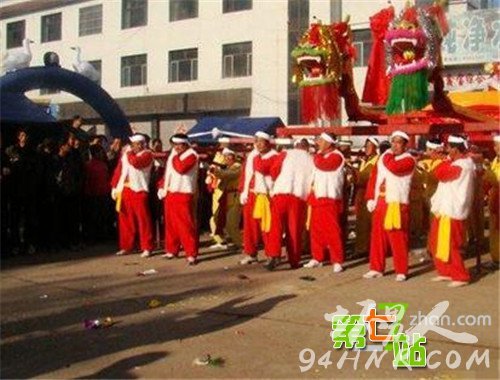 四川惊现灵异棺材棍:竟能预告谁会死