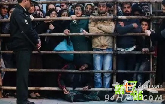 实拍伊朗刑场上惊人一幕 人性这一刻亮了